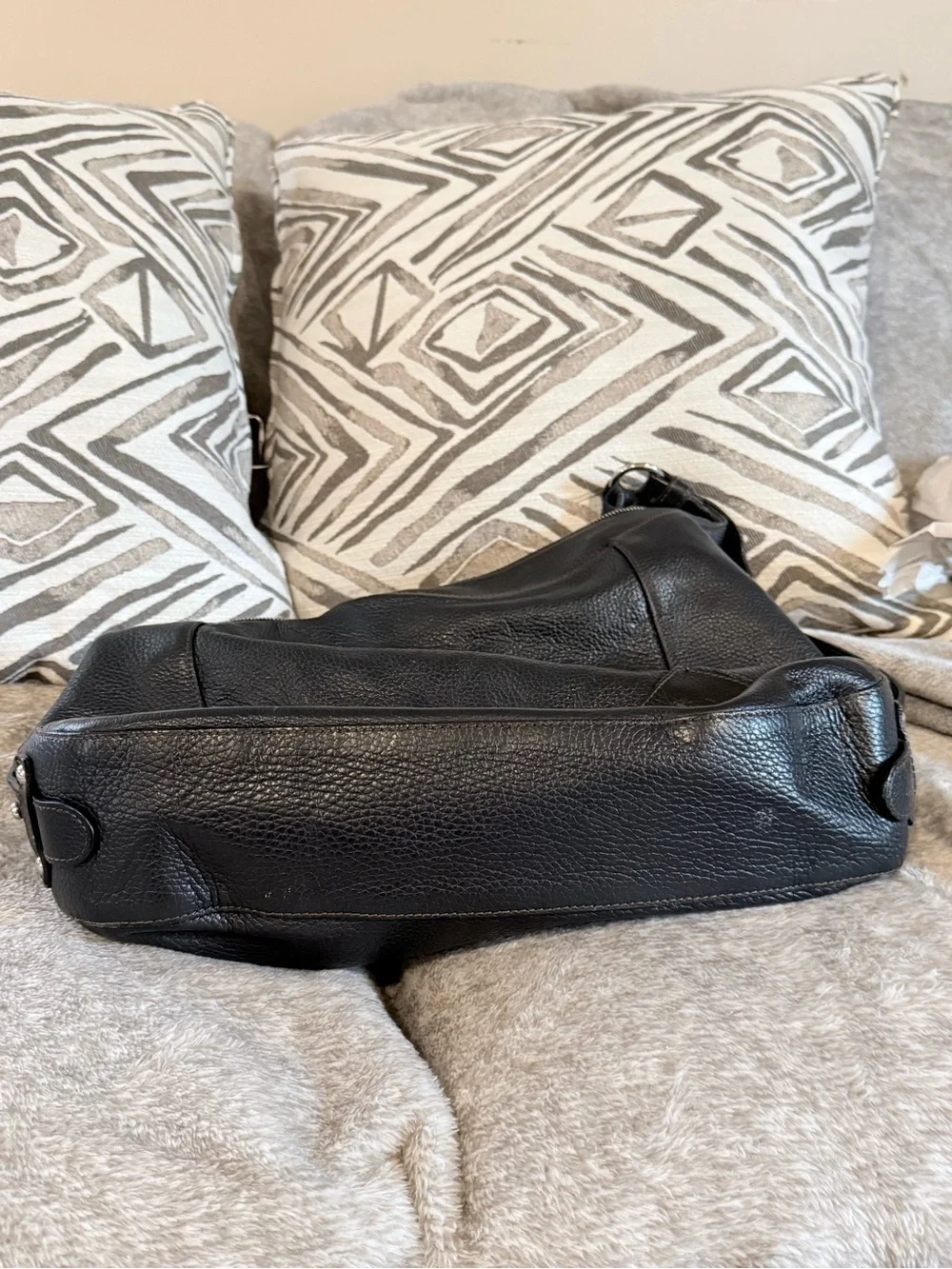 Furla spacious shoulder